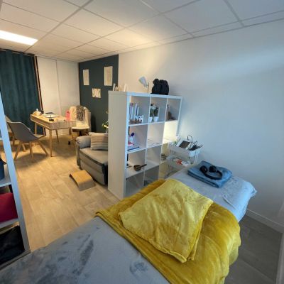 CABINET HYPNOTHERAPIE & LUXOPUNCTURE MELANIE VAUTIER BUISSON salle de soin